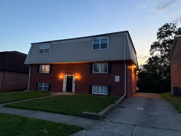 1825 Gerald Dr #6 — Photo 1