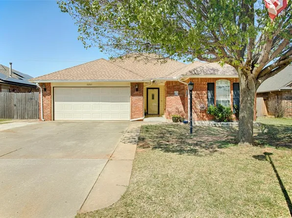 10301 Aberdeen Dr, Yukon, OK 73099