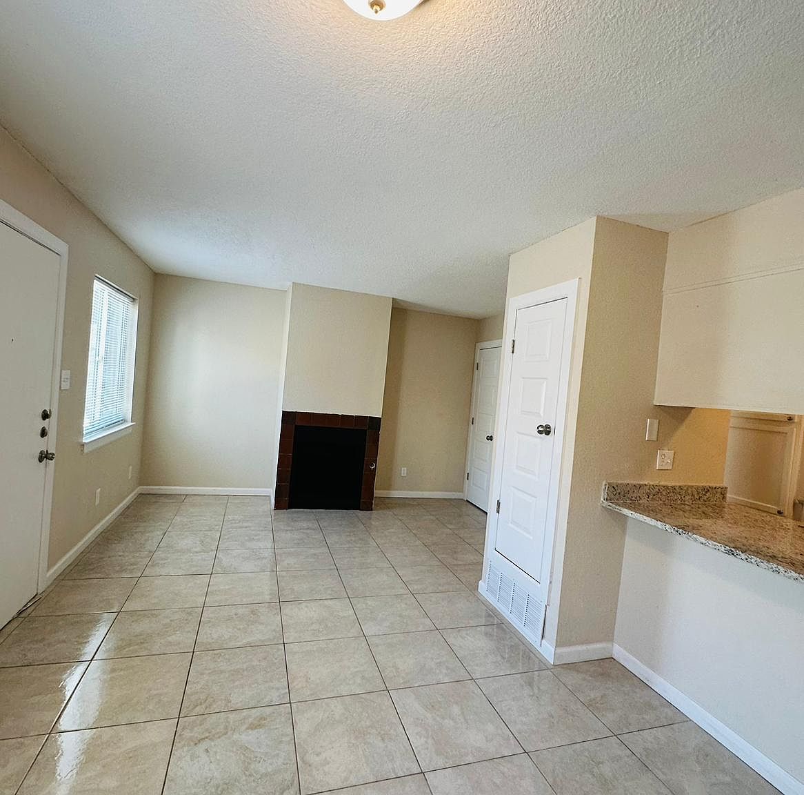 2300 N Lee Trevino Dr APT 28, El Paso, TX 79936 | Zillow