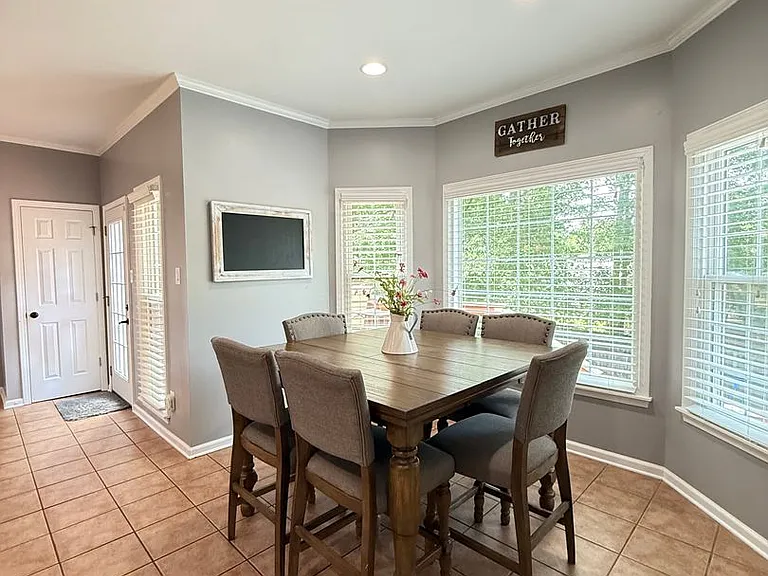 636 Sydney Bender Ln — Photo 7