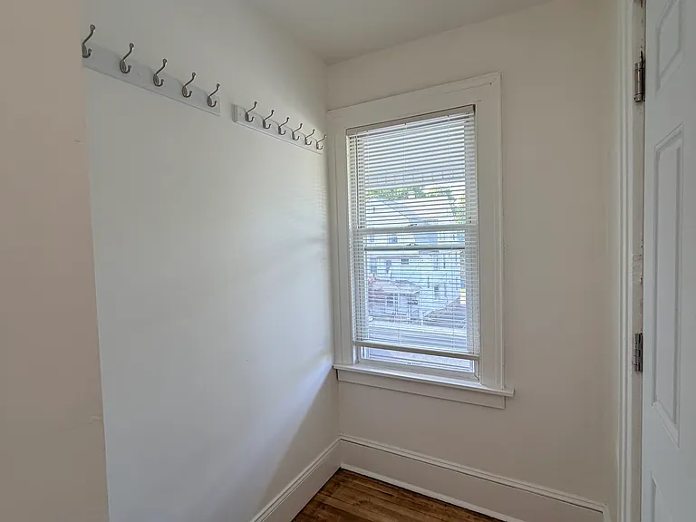 49 Henry St #3 — Photo 30