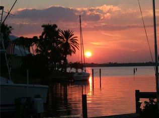 2816 NW Saint Lucie Ln, Stuart, FL 34994