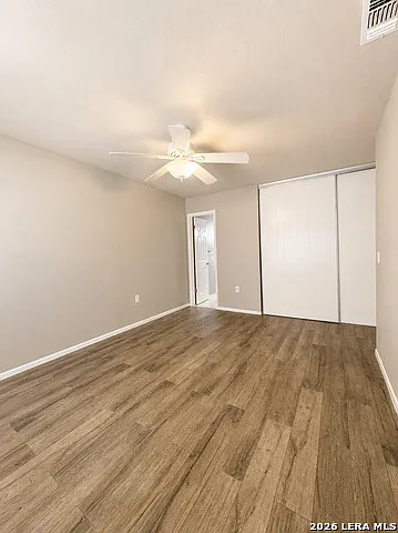 8023 Laurel Bnd — Photo 11