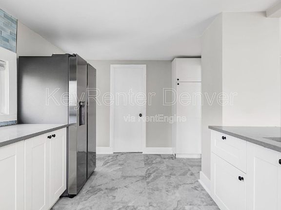 3rd image of 3855 N Cook St