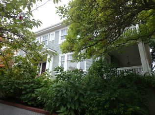 3214 S College St, Seattle, WA 98144