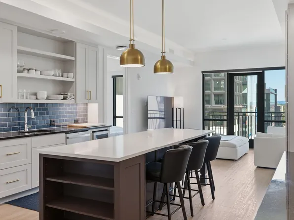 930 Commerce St APT 501, Nashville, TN 37203