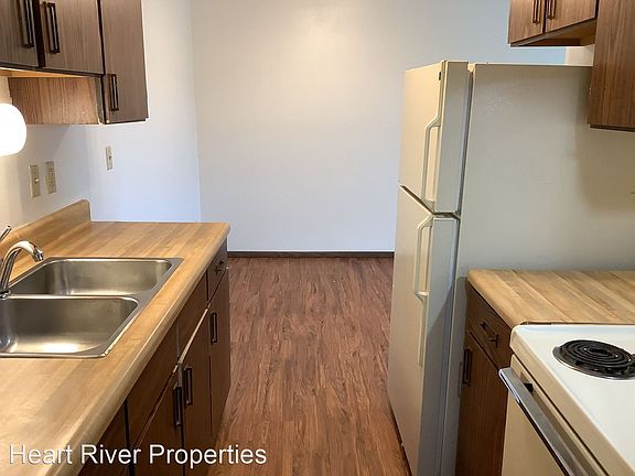 4th image of 1612 Prairie Ave #11056077
