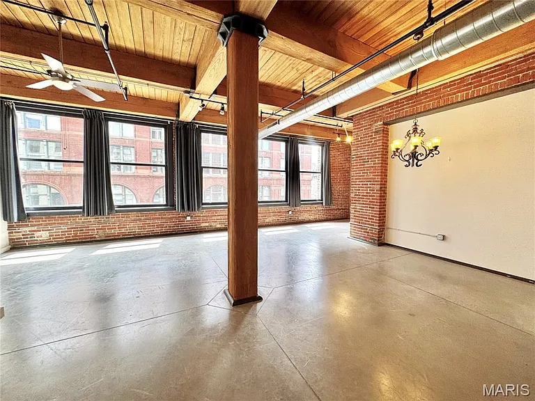 1015 Washington Ave #401 — Photo 11