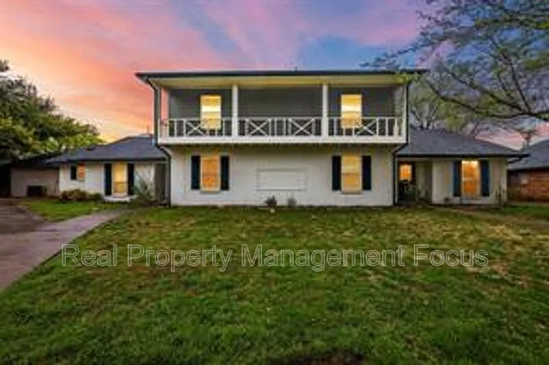 14722 Overview Dr
