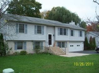 6010 Rosetree Ln, Newark, DE 19702