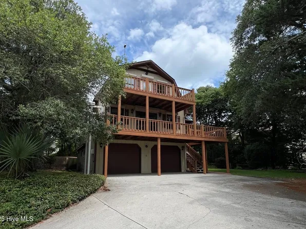 112 Bluewater Drive, Emerald Isle, NC 28594
