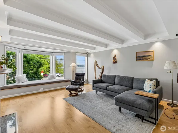 1929 43rd Avenue E #200, Seattle, WA 98112