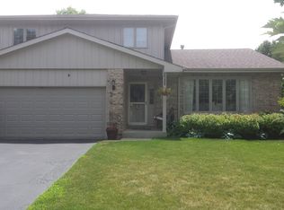 105 Courtney Ln, Cary, IL 60013