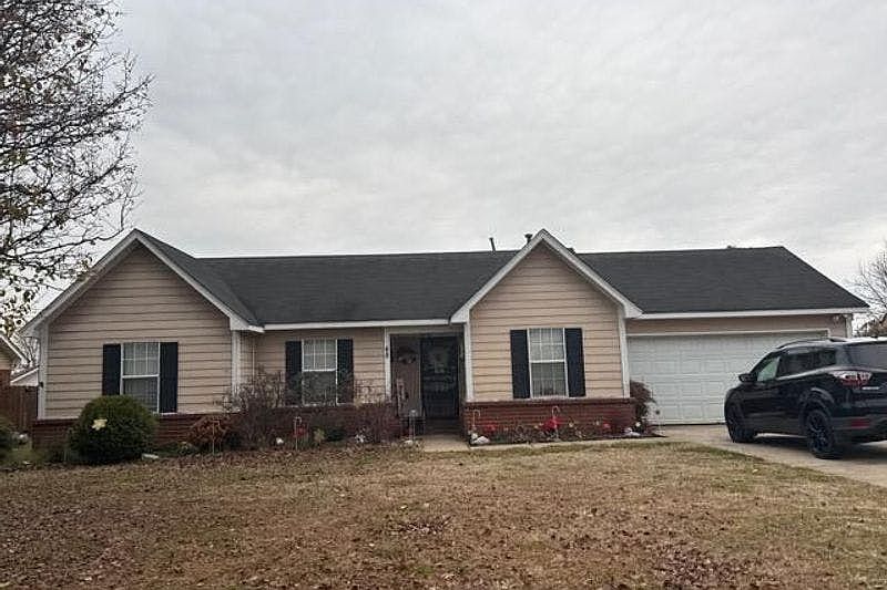 1st image of 48 Connecticut Ave