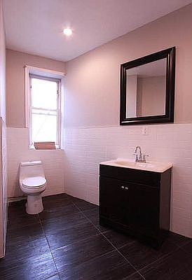 2nd image of 662 E 21st St #2D