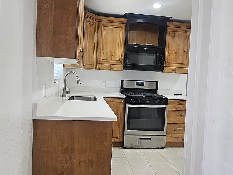 150 E 1100 N — Photo 4