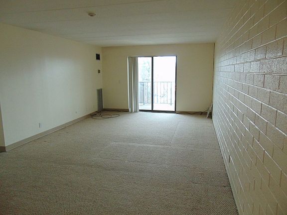 3rd image of 175 Quincy Shore Dr APT B65