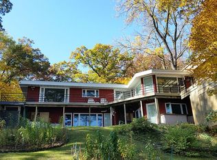 2370 Oak Grove Ln NE, North Liberty, IA 52317