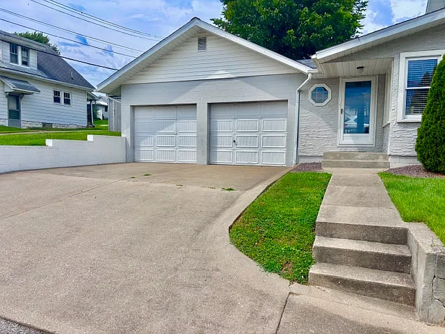 1335 Kundeck St — Photo 2