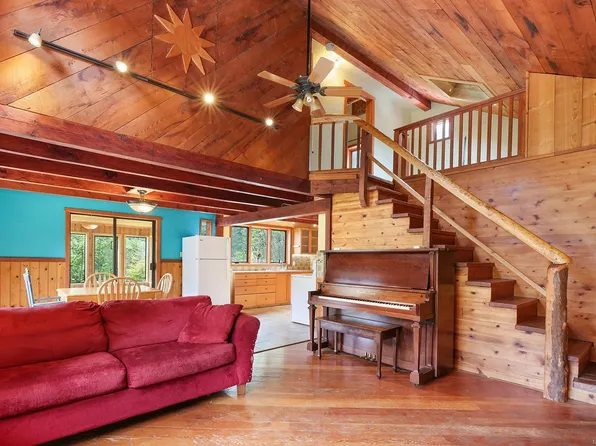 9210 McFarlane Rd, Comox Valley, BC V0R 1T0