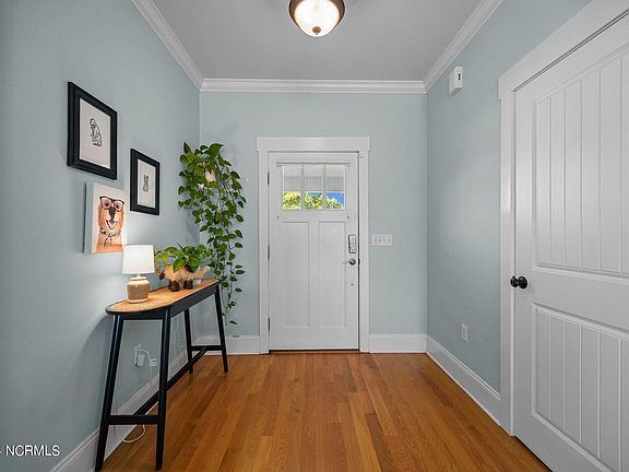 3rd image of 405 Bald Cypress Lane