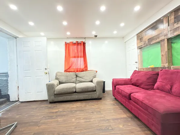 1809 43rd Street image 15 of 27