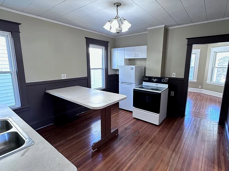 1841 Avenue A #2 — Photo 11