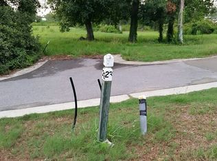 Shipyard Ln, Hampstead, NC 28443