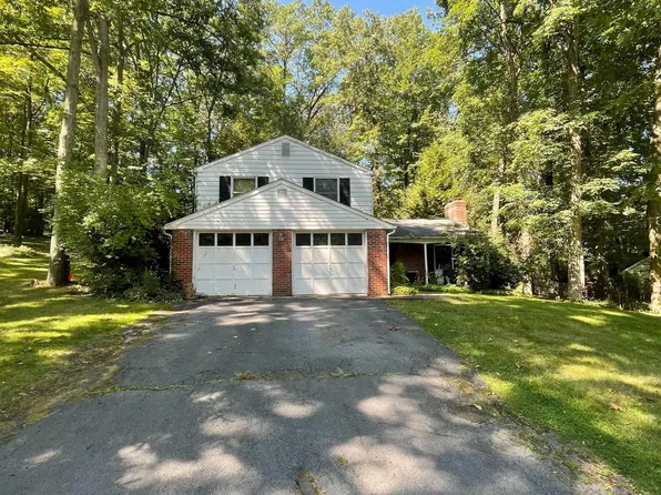 712 Cornwall Rd, State College, PA 16803