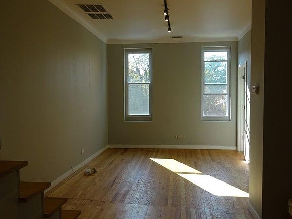 2nd image of 1935 N Damen Ave #2