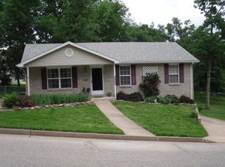 4004 Dewberry Dr, Jefferson City, MO 65109