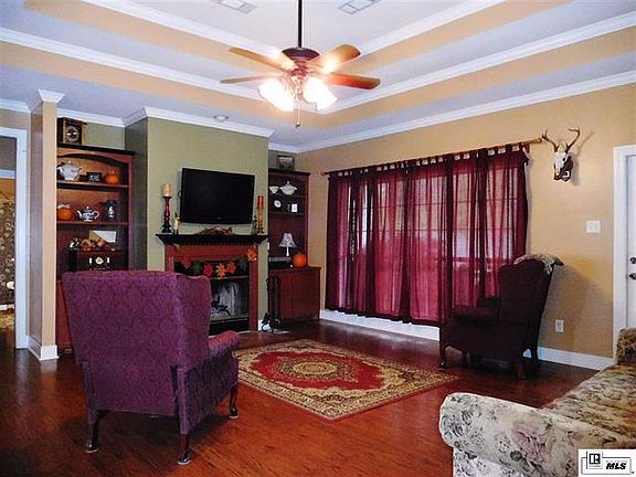 3rd image of 531 Lincoln Hill Dr