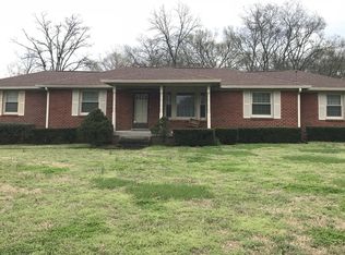 6815 Fleetwood Dr, Nashville, TN 37205