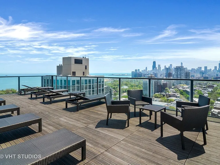 2400 N Lakeview Ave #508 — Photo 16