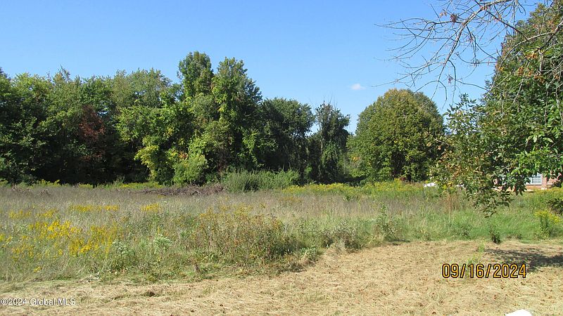 3rd image of 843 State Route 50