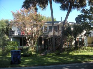 402 E Ashley Ave, Folly Beach, SC 29439