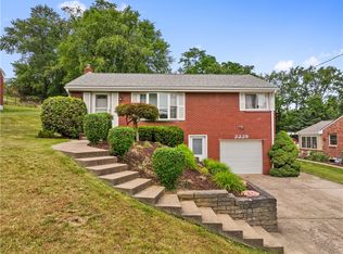 2228 Superior St, Bethel Park, PA 15102