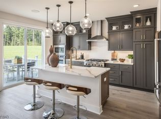 29 Swenson St #98, Denville, NJ 07834