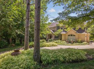 2965 Oliver Ln NE, Iowa City, IA 52240