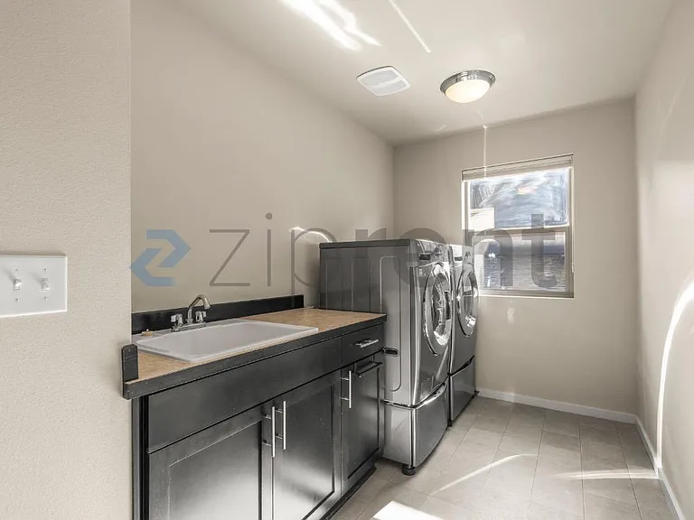 10604 SE 187th Pl — Photo 9
