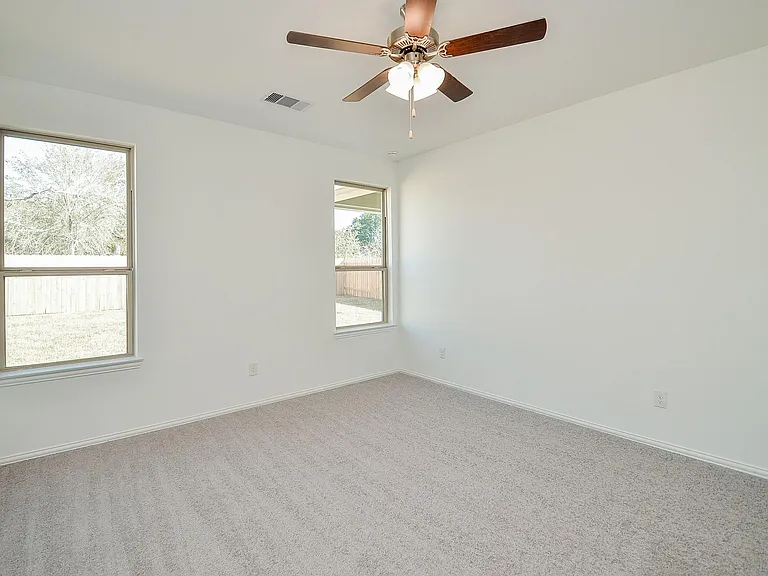 7919 Royal Palm Dr — Photo 16