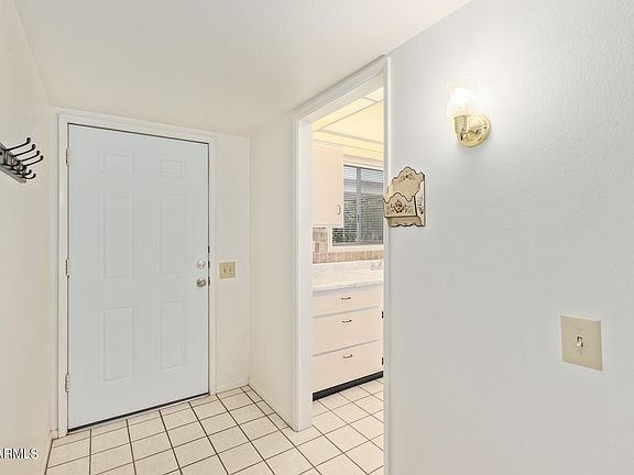 4th image of 9811 W LANCASTER Drive