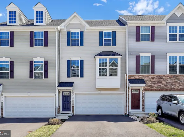 316 Pemberton Park Ln, Frederick, MD 21703