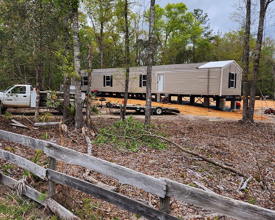 2nd image of 18334 Burnt Bridge Rd