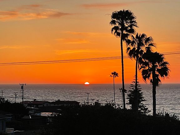 3rd image of 446 Palos Verdes Blvd