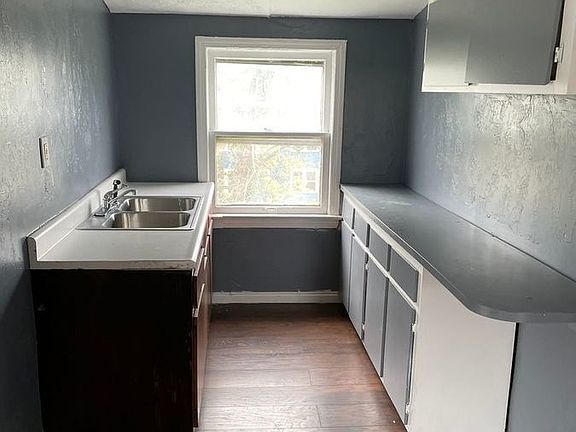 3rd image of 3753 E 144th St #3