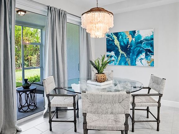 5th image of 2573 Seychelles Dr