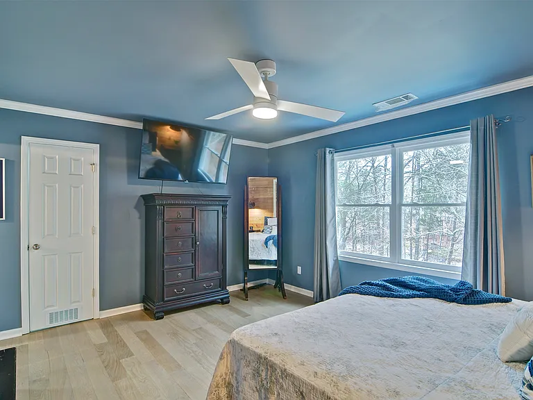 4060 Merritt Dr — Photo 33