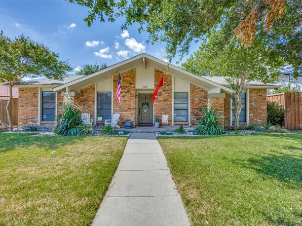 1918 Primrose Ln, Carrollton, TX 75007