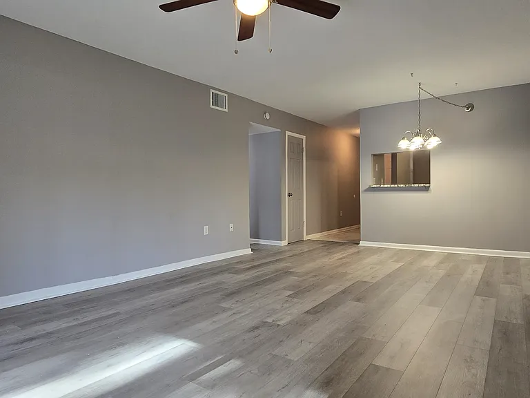 130 E Johnson Ave #206 — Photo 5